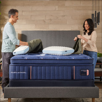 Stearns & Foster®